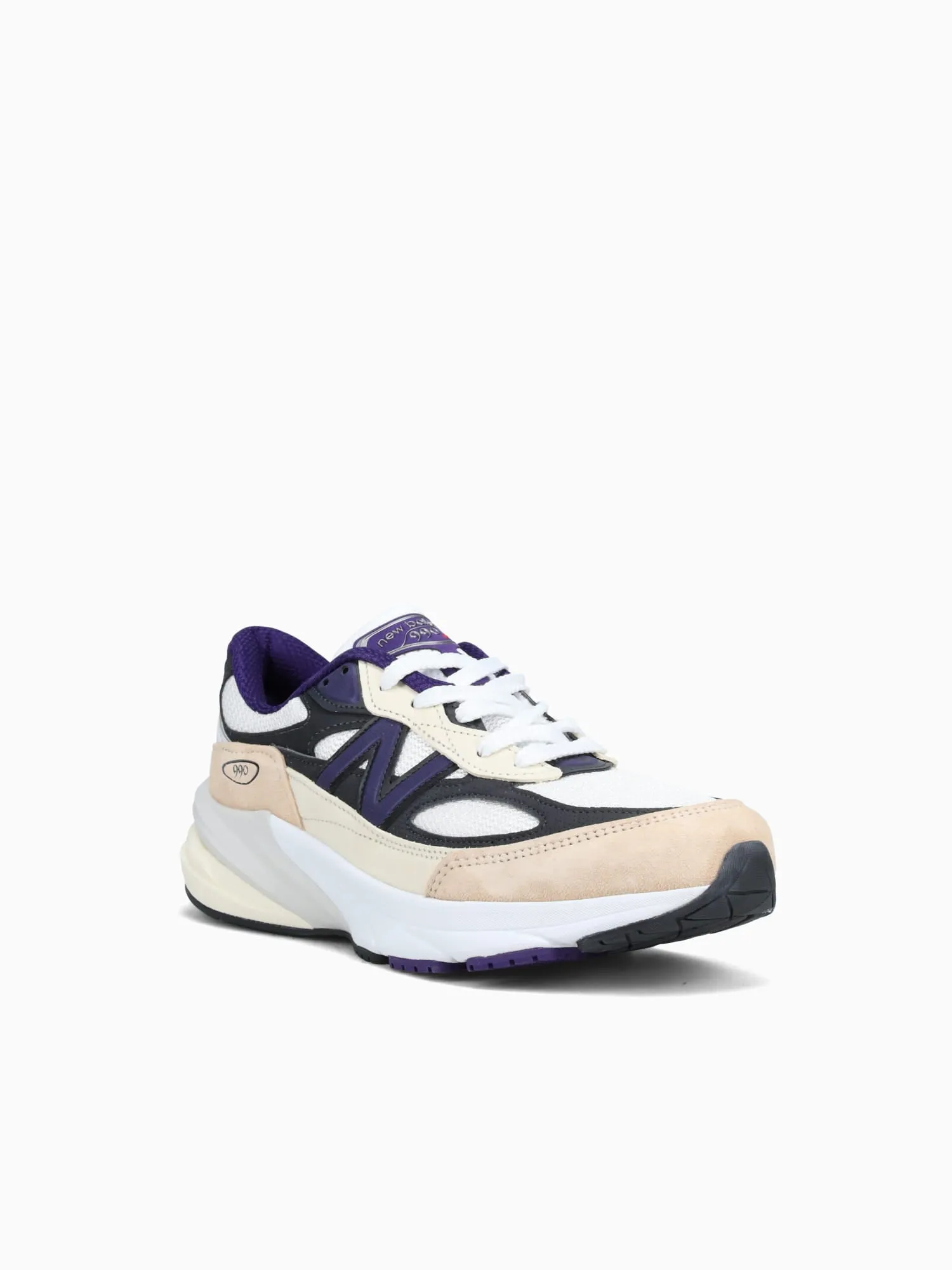 990v6 Wht Blk plum