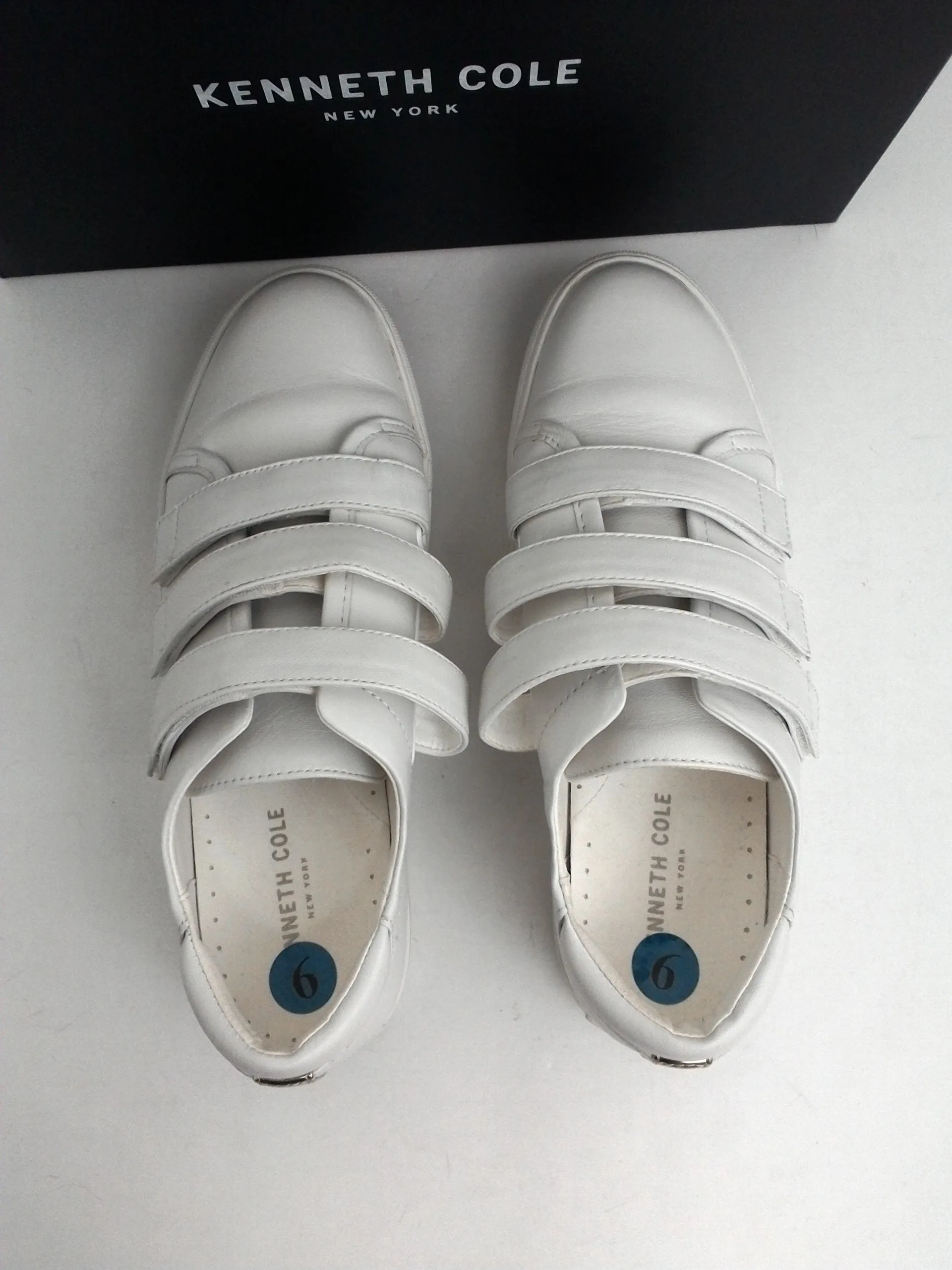 Kenneth Cole New York Women's Kingvel White Sneakers Size 9 M